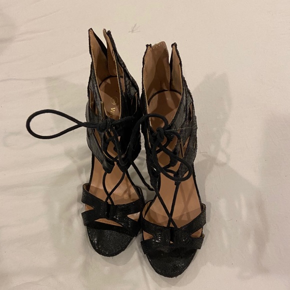 Lace up heels - Picture 2 of 5